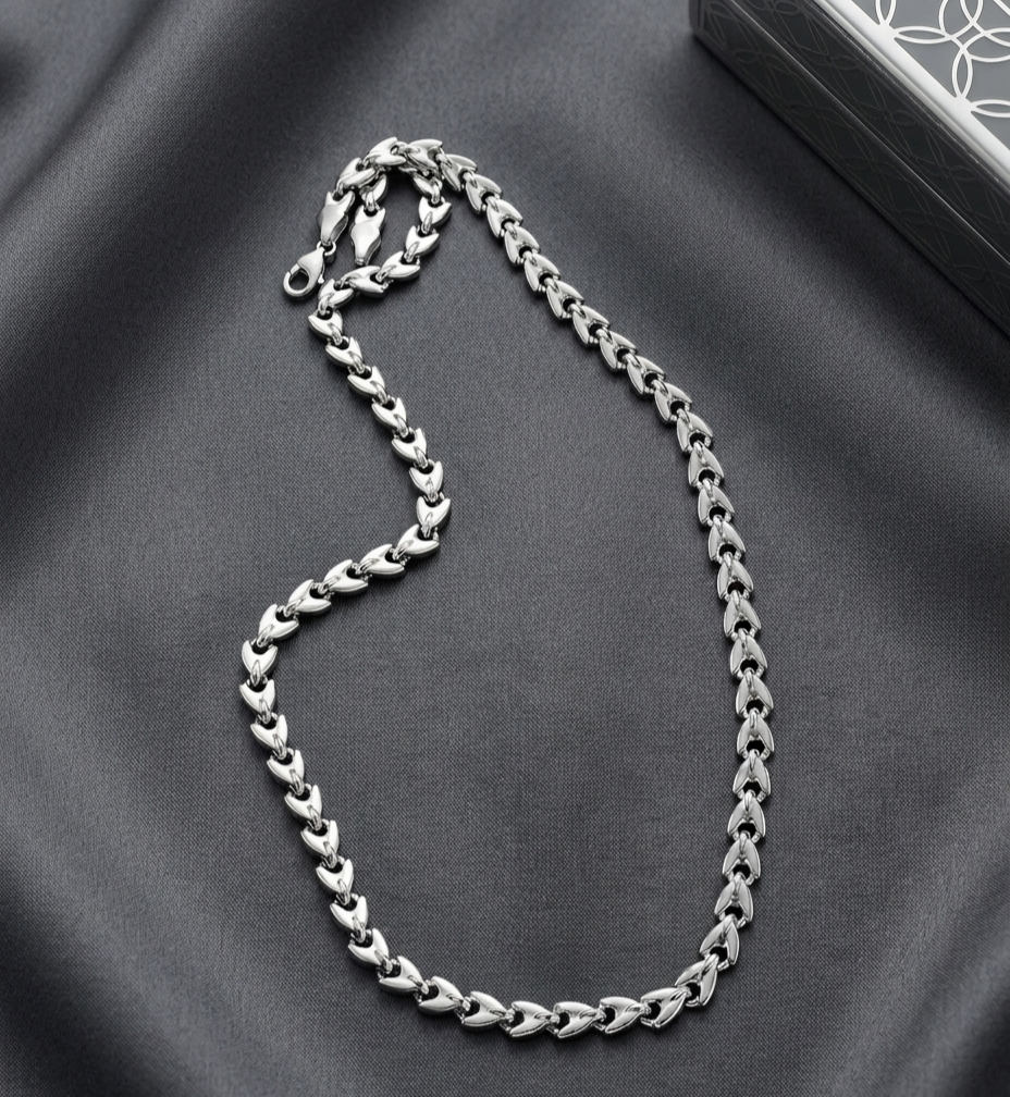 The Sovereign V-Link Chain