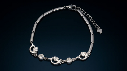 Elegant Silver Floral Charm Bracelet – Adjustable Crystal Accent Women’s Jewelry