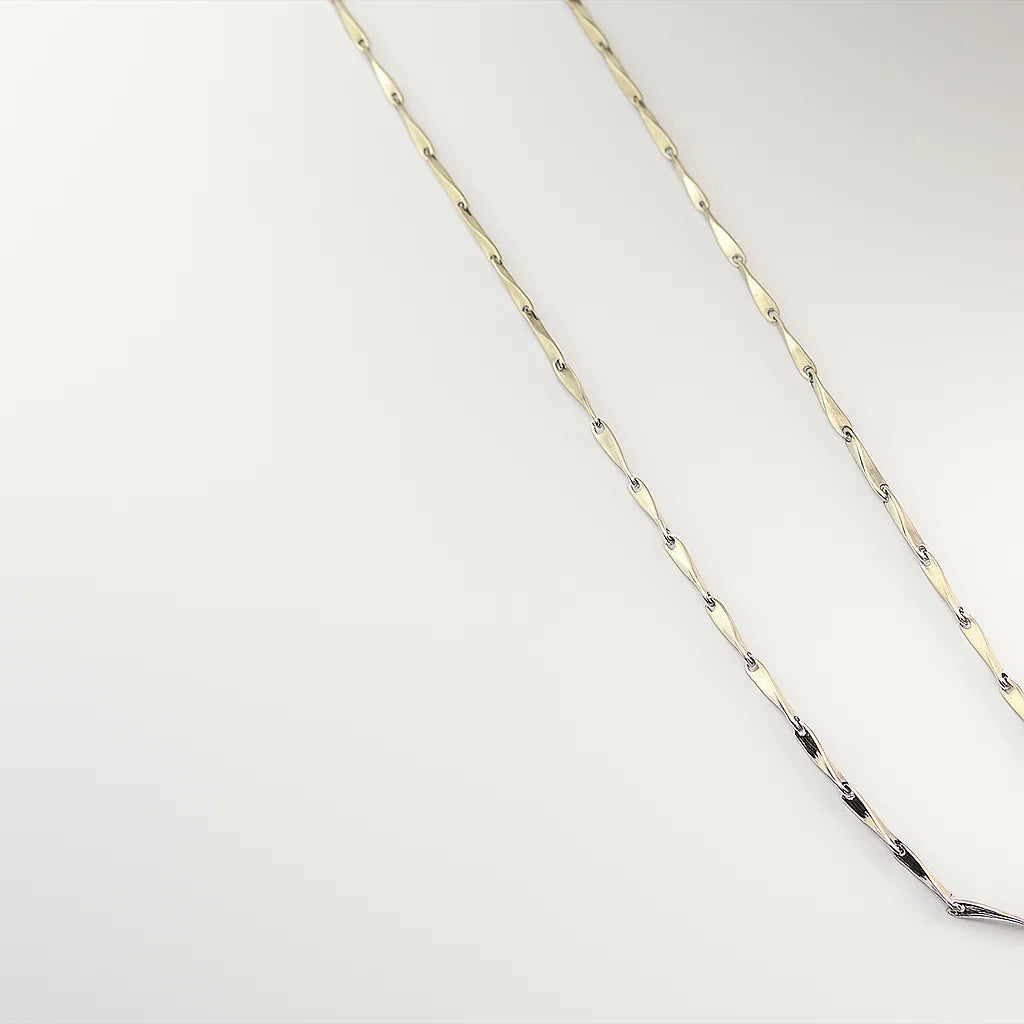 Sleek Bar Link Silver Chain