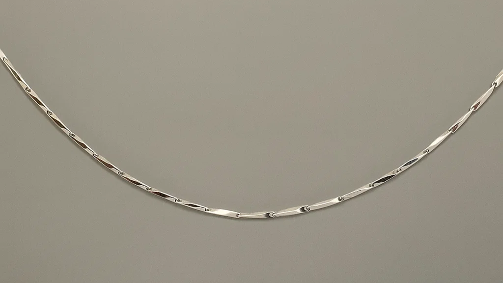 Sleek Bar Link Silver Chain