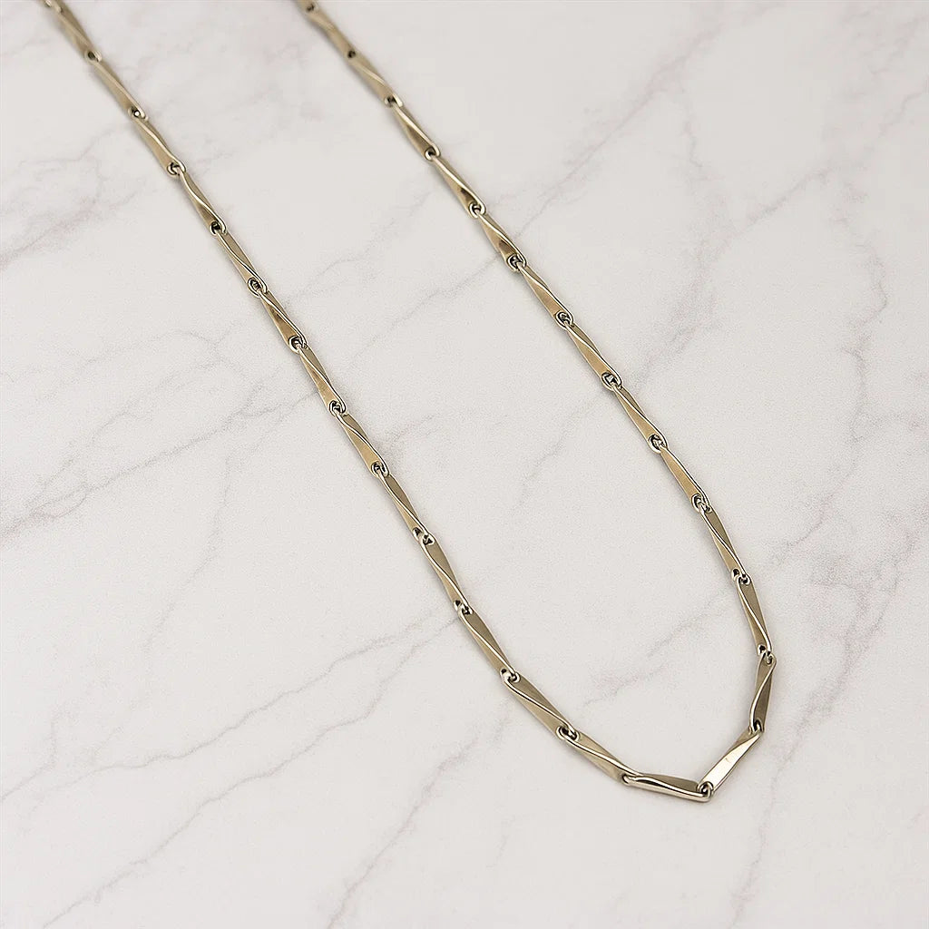 Sleek Bar Link Silver Chain