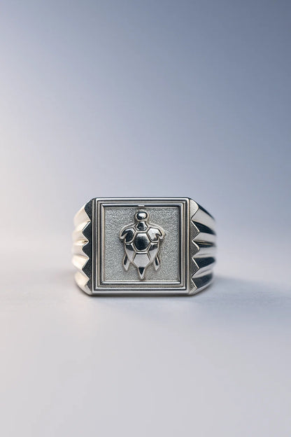 925 Sterling Silver Turtle Emblem Ring – Strength & Longevity Design