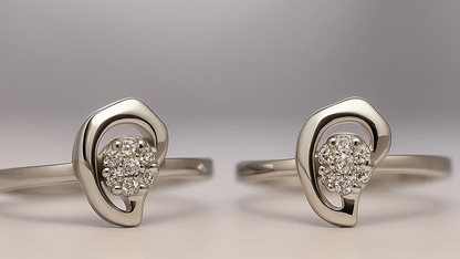 Radiant Cluster Silver Toe Ring