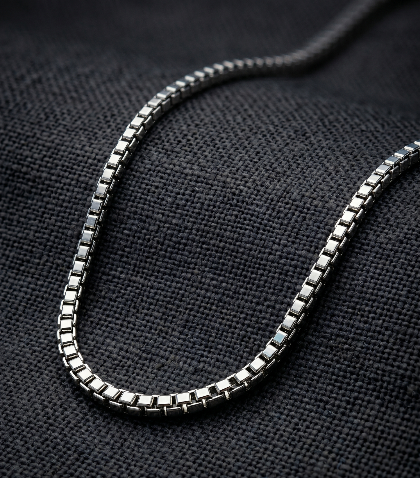 High-Shine Solid Silver Venetian Chain
