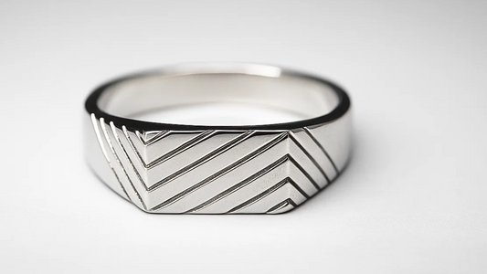 925 Sterling Silver Chevron Engraved Ring