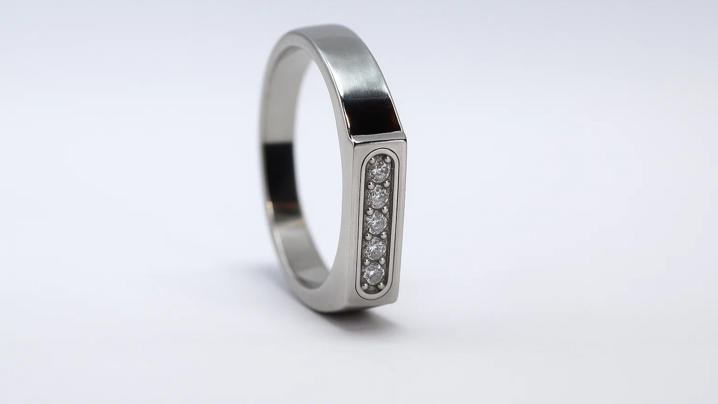 Men’s Minimalist Bar-Set Silver Ring