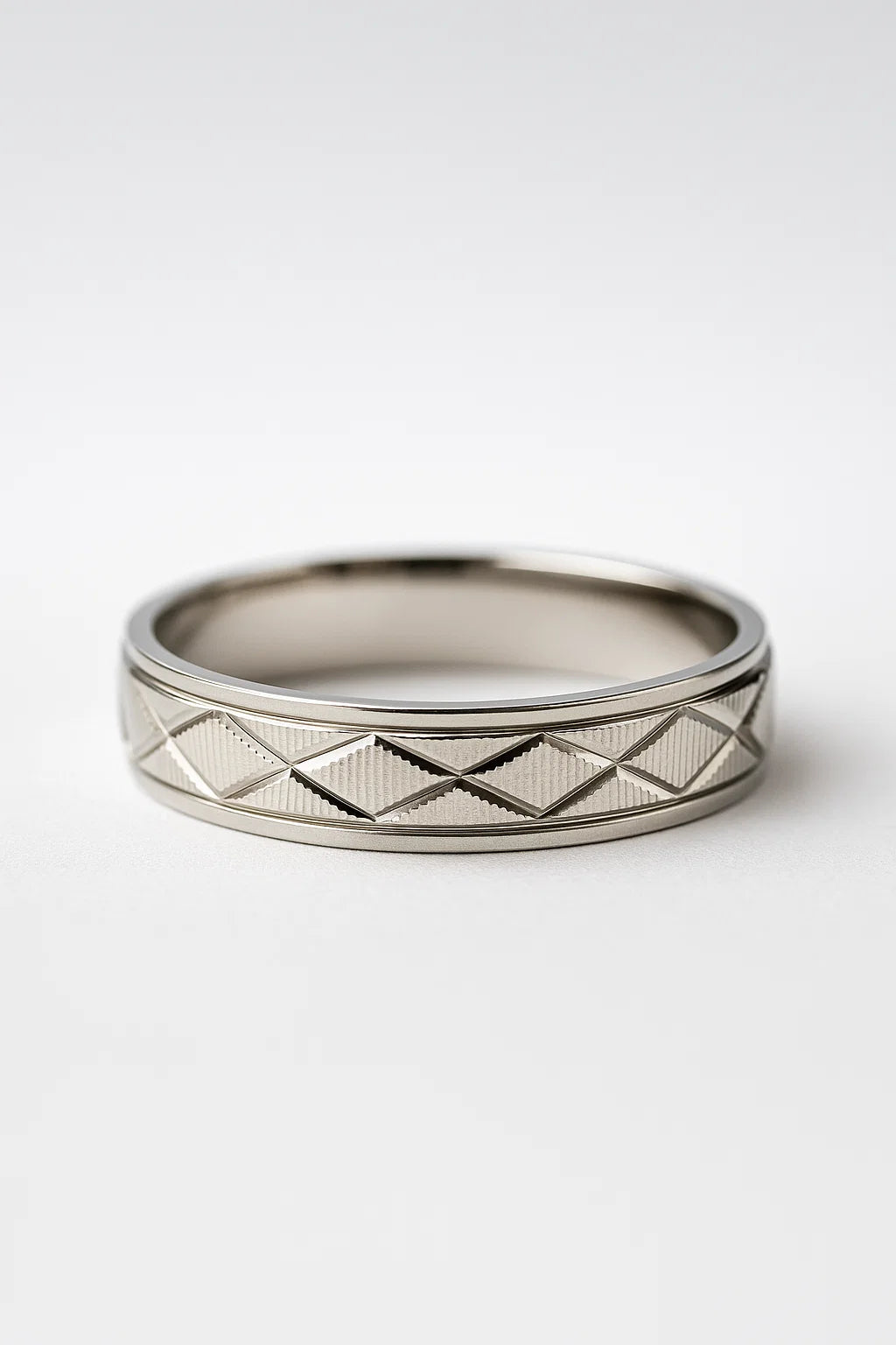 Men’s Diamond-Cut Silver Band Ring